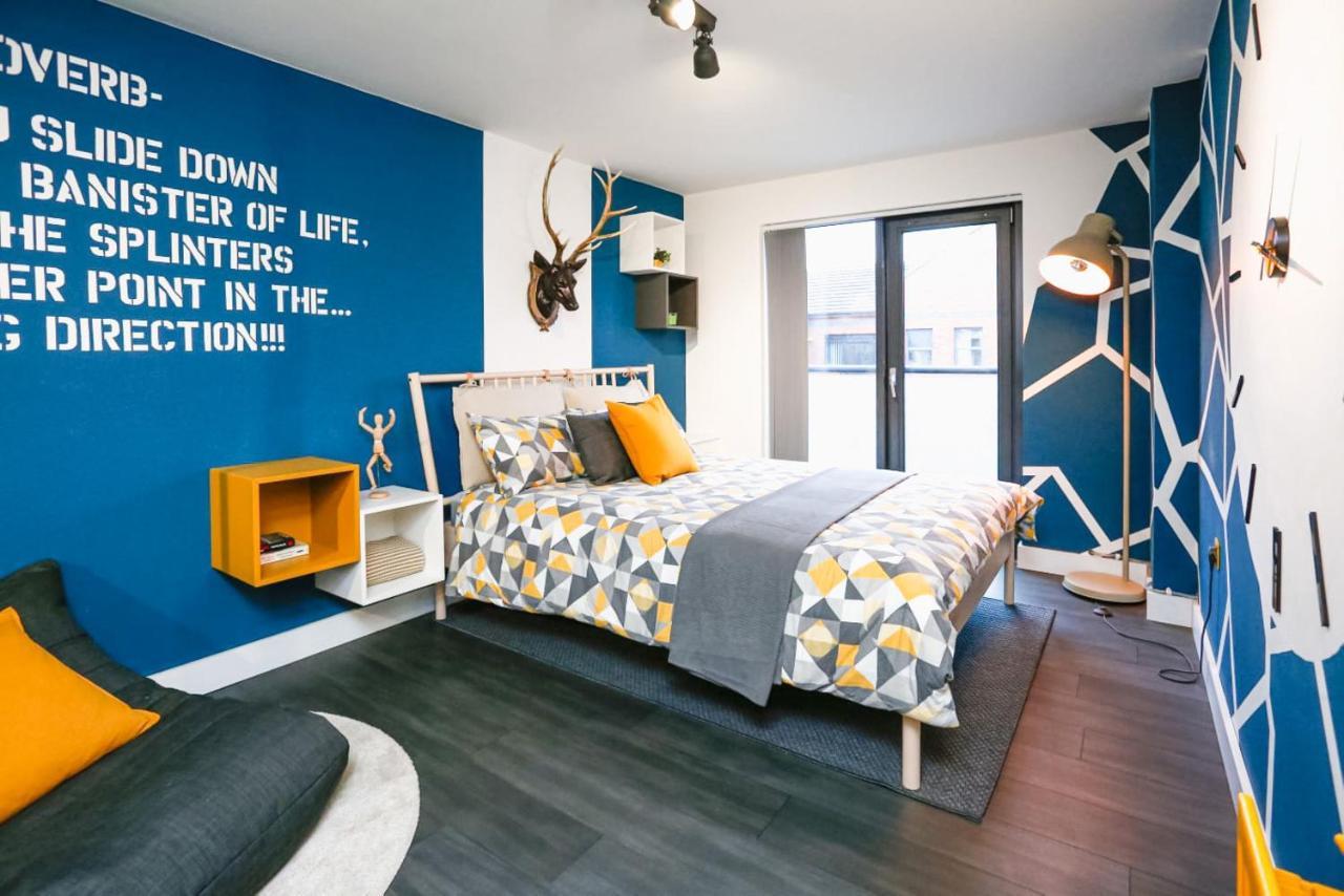 Funky City Apartment - Secure Parking - Wifi - Sleeps 6 - No Parties Belfast Zewnętrze zdjęcie