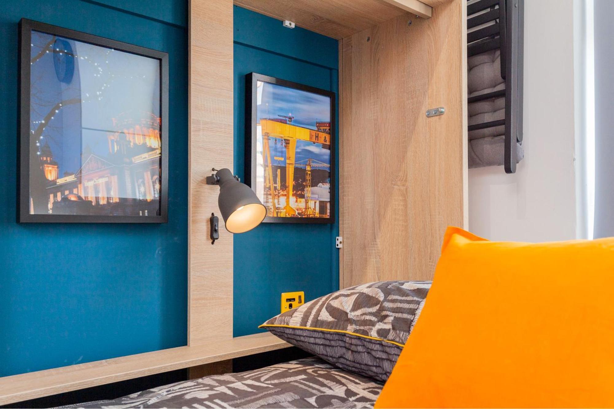Funky City Apartment - Secure Parking - Wifi - Sleeps 6 - No Parties Belfast Zewnętrze zdjęcie